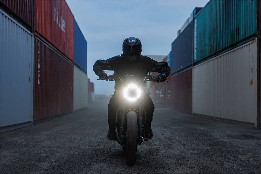 Motorrijden in het donker